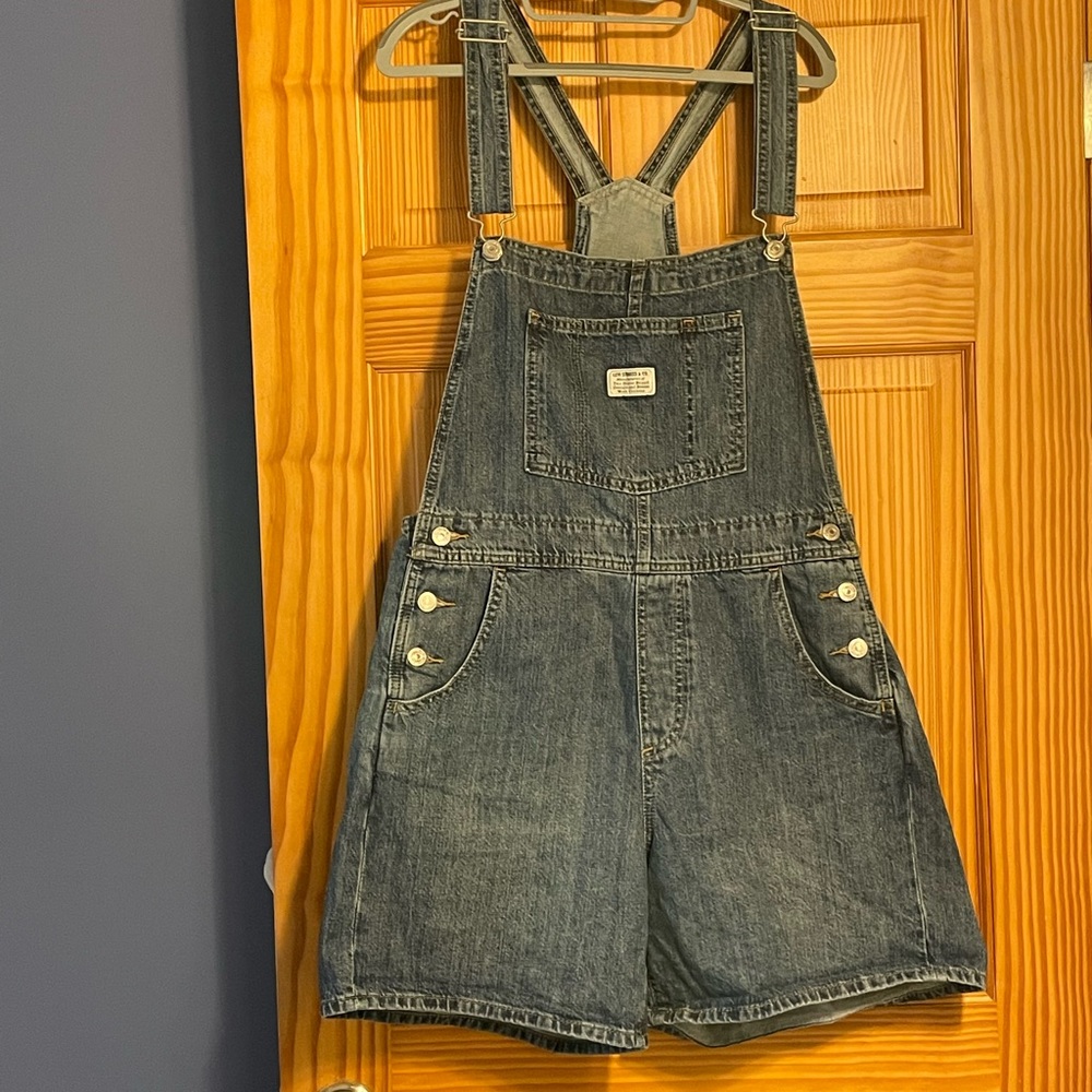 Levi’s Denim Overall Shorts - Size Medium